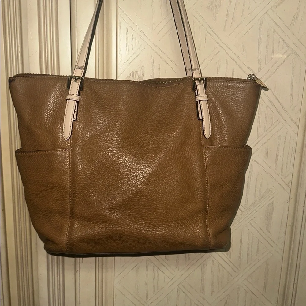 Michael Kors jet set tote